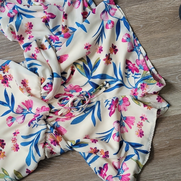 Tropical print Short Romper with Train Size XS - Picture 3 of 7